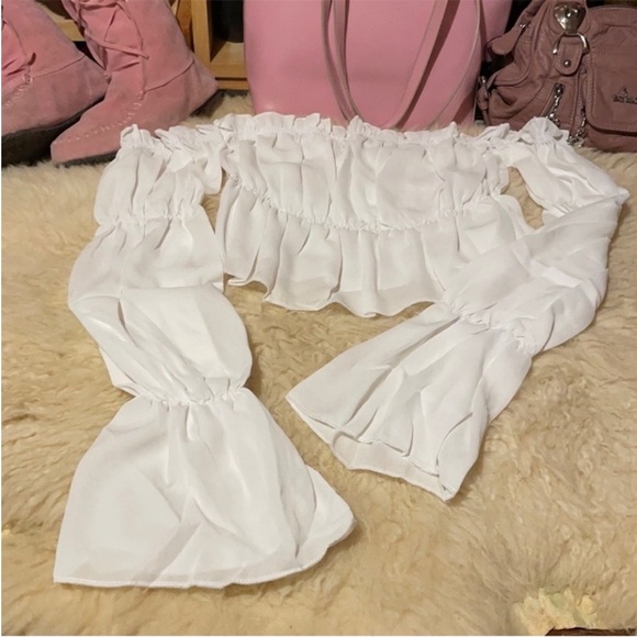 Free!!! Bundle of 3 new peasant crop tops - Picture 8 of 11